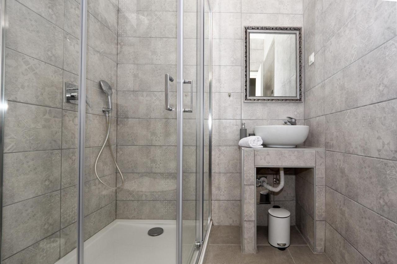 Arena Delight Studio Apartments Pula Exterior foto