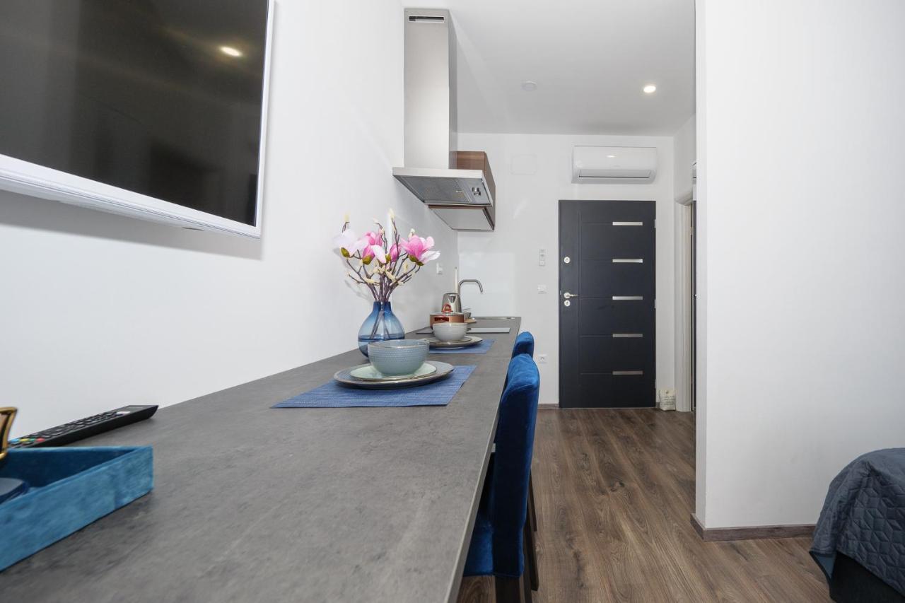 Arena Delight Studio Apartments Pula Exterior foto